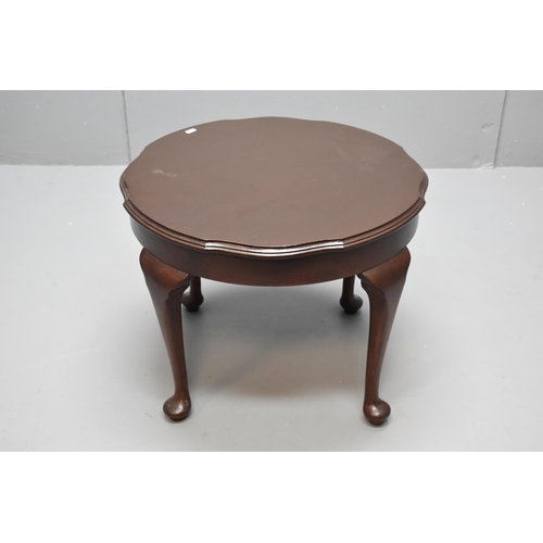 632 - 1940s dark wooden English style coffee table (19