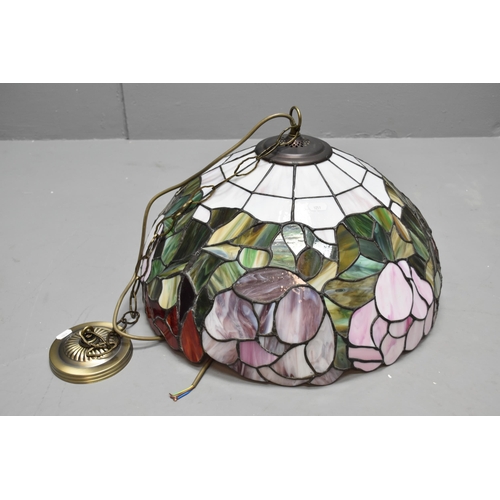 406 - A Large Tiffany Style Floral Leaded Glass Ceiling Light, Approx 52cm Diameter