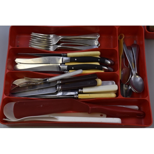 648 - Large selection of cutlery