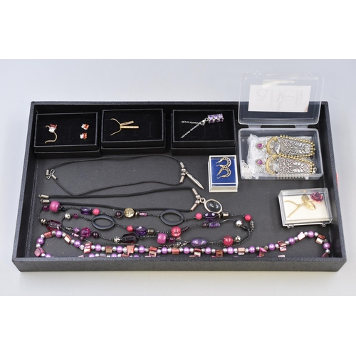 182 - Mixed Selection of Jewellery Items to Include Necklaces, Bracelets and Earrings