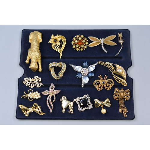 185 - Selection of 17 Vintage and Modern Brooches