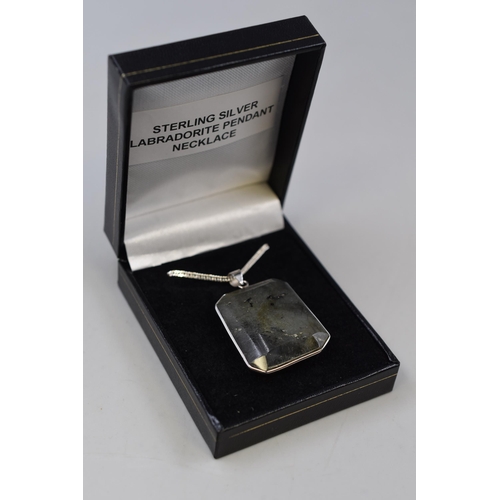 66 - Sterling Silver 925 Labradorite Pendant Necklace Complete with Presentation Box