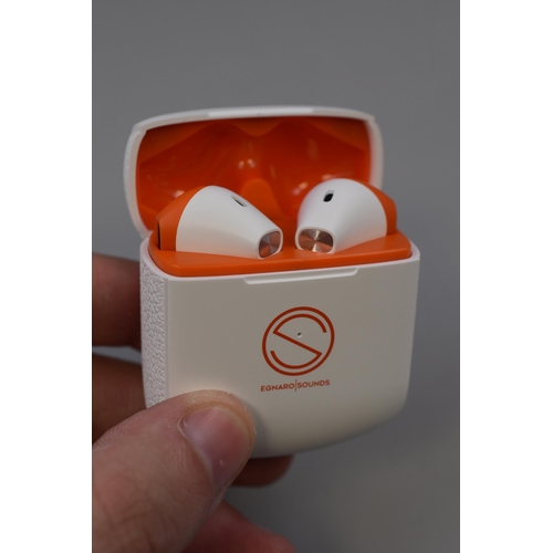 323 - Egnaro ES3 wireless sport earphones with touch sensors orange and white