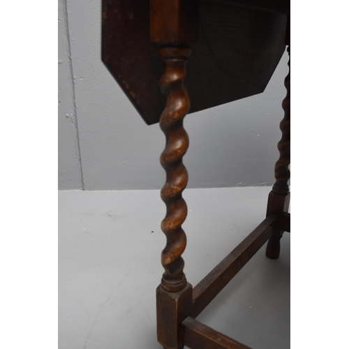 473 - A Vintage Oak Octagonal Dropleaf Table With Barley Twist Legs, Approx 91cm x 61cm x 72cm