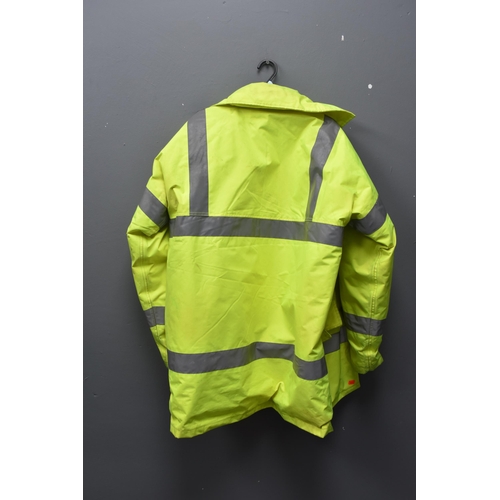 525 - B-Dri waterproof Hi Vis jacket size: medium