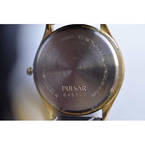 92 - Gents Pulsar quartz day/date watch in black with black strap boxed and in working condition