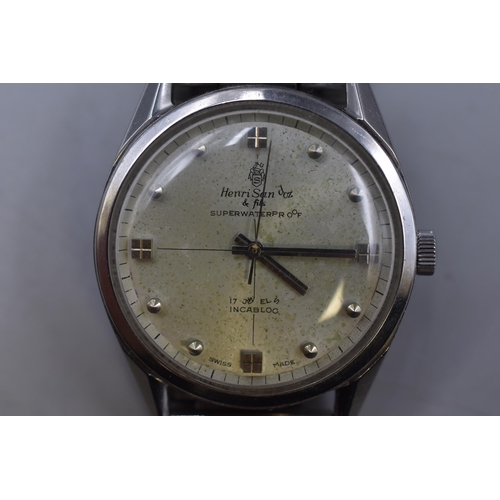 110 - A Henri Sandoz & Fils 17 Jewels Mechanical Watch, Working