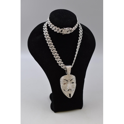 133 - Brand New Chunky Iced Out Cuban V for Vendetta Mask Necklace complete with Gift Pouch Perfect Gift