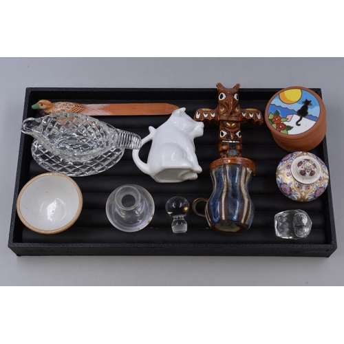 143 - A Selection of Collectables To Include Miniature Mason & Cash Mixing Bowl, Miniature Studio Pott... 