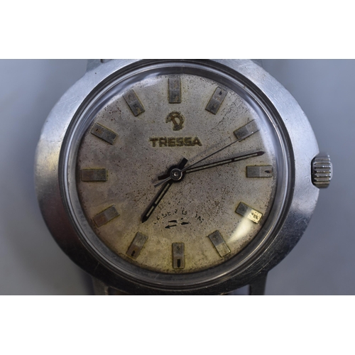 97 - A Tressa 17 Jewels Mechanical Gents Watch, Working