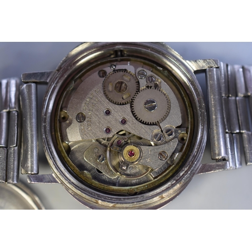 97 - A Tressa 17 Jewels Mechanical Gents Watch, Working