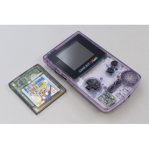 200 - Game Boy Color (CGM-001) with Super Mario Bros Deluxe Game (Working)