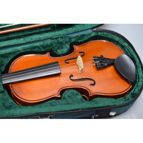 548 - Nice Quality Stentor Student ST Violin complete with Bow in Storage Case