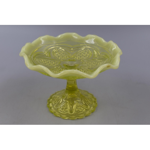 293 - Uranium glass pedestal (4