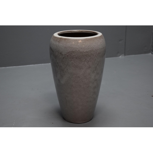 685 - Large gray floor vase (17