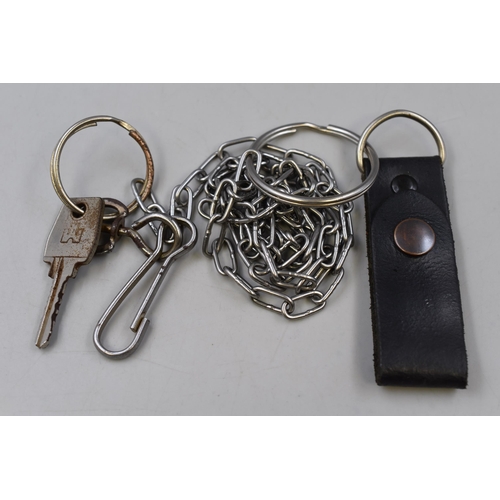 271 - Vintage Prison Officers Keychain complete with a Key