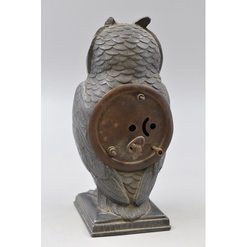 133 - Pewter owl clock 7