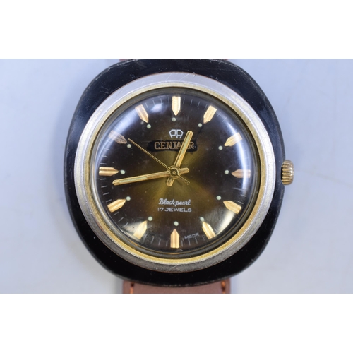 89 - A Gents Centaur Black Pearl 17 Jewels Mechanical Gents Watch, With Leather Strap. Working