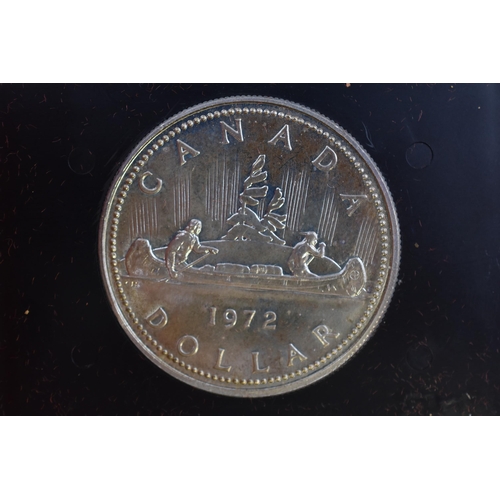 172 - Elizabeth II Canadian 1972 Silver Coin Complete with Case