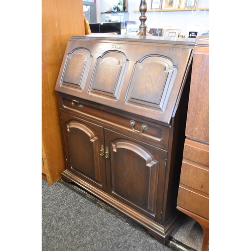 465 - Nice Quality Vintage Old Charm Style Lockable with Key Writing Bureau Sitting on One Drawer, One Cup... 