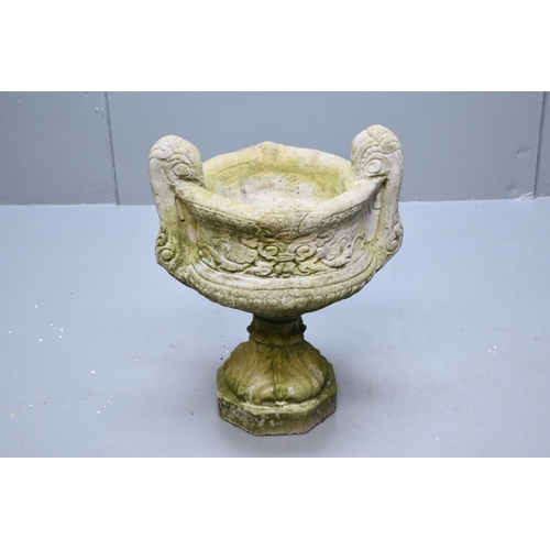 521 - *NO POSTAGE* Concrete Garden Ornament Garden Urn with Separate Pedestal Approx 19