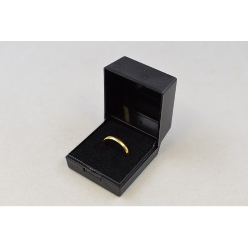 35 - Hallmarked Gold 750 (18ct) Gold Band Ring (Size Q) Complete with Presentation Box