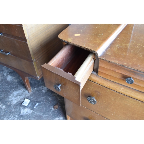 500 - Vintage Mahogany Dresser with Chest of Drawers 61