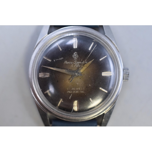 81 - A Henri Sandoz & Fils 17 Jewels Gents Mechanical Watch, With Leather Strap. Working