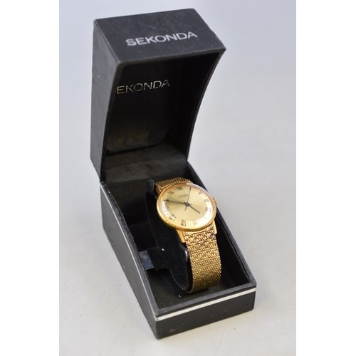 96 - A Sekonda 17 Jewels Gold Tone Gents Mechanical Watch, In Presentation Box. Works For a Few Seconds T... 