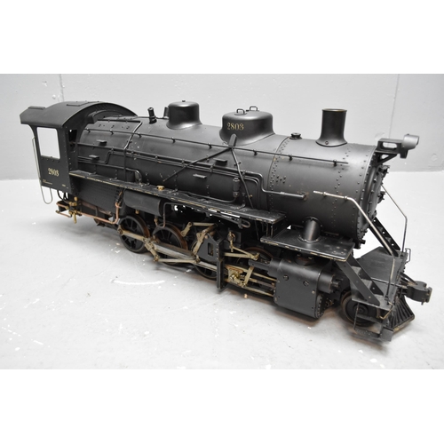 383 - Hand Built 3.5 to 4 Gauge Northern Pacific Steam Engine with Tender Sitting on Rolling Road Display ... 