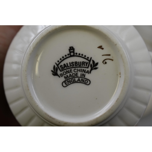 386 - A Seventeen Piece Salisbury Floral Tea Service To Include Five Trios, Milk Jug, And Sugar Bowl