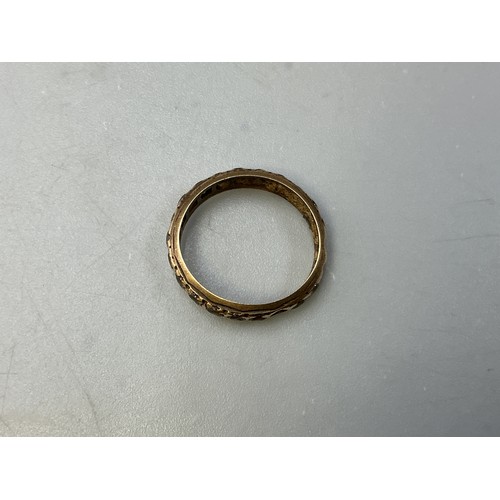 32 - A Hallmarked 9ct Gold Clear Stoned Ring, Approx 1.94g. As Found