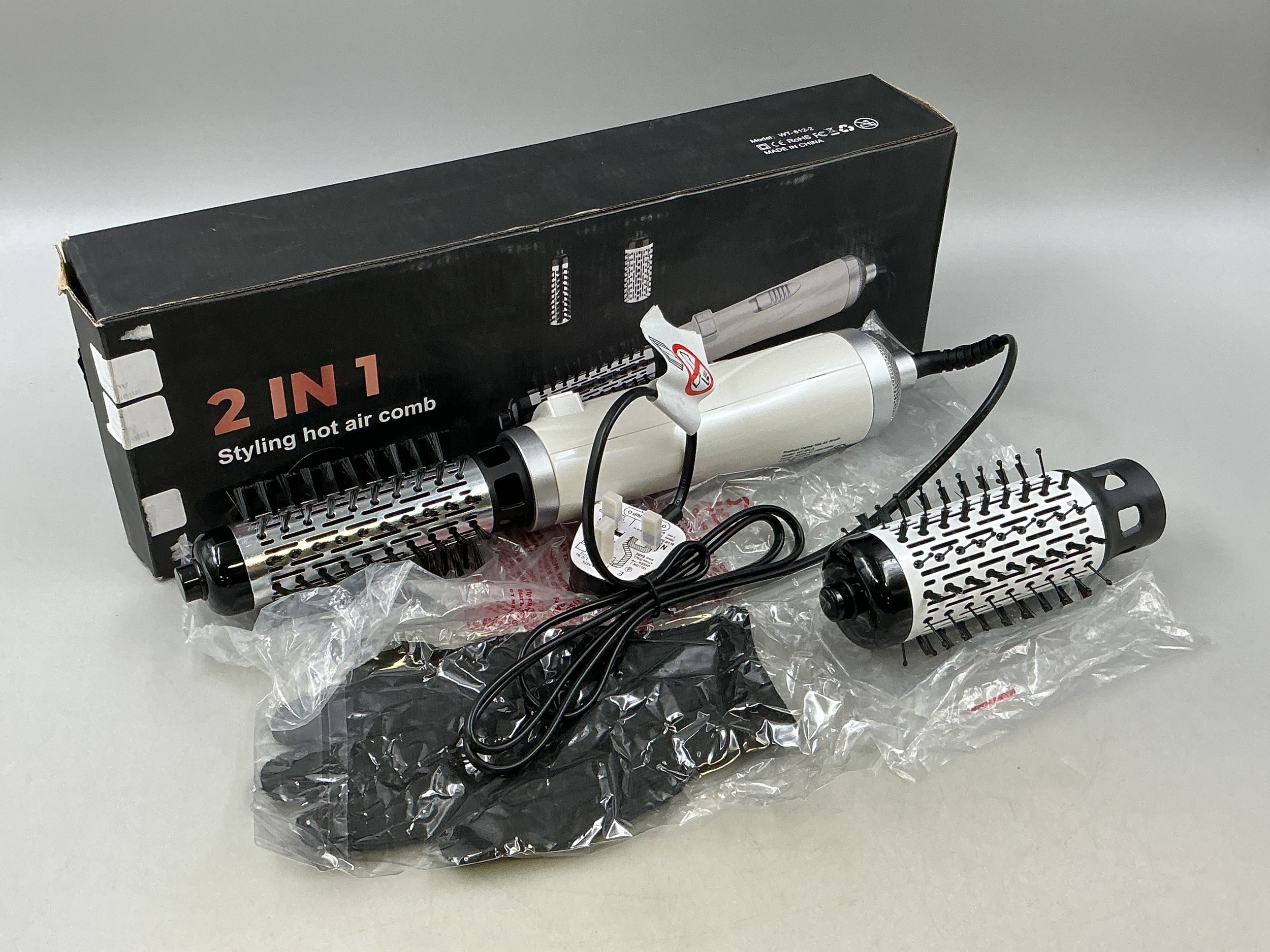 Brand New Boxed 2 In 1 Styling Hot Air Comb with extra Attachment ...