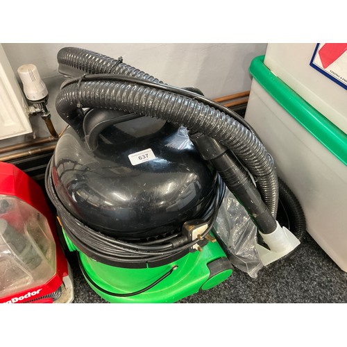 Numatic George Wet and Dry Vacuum Cleaner with Attachments and Hose ...