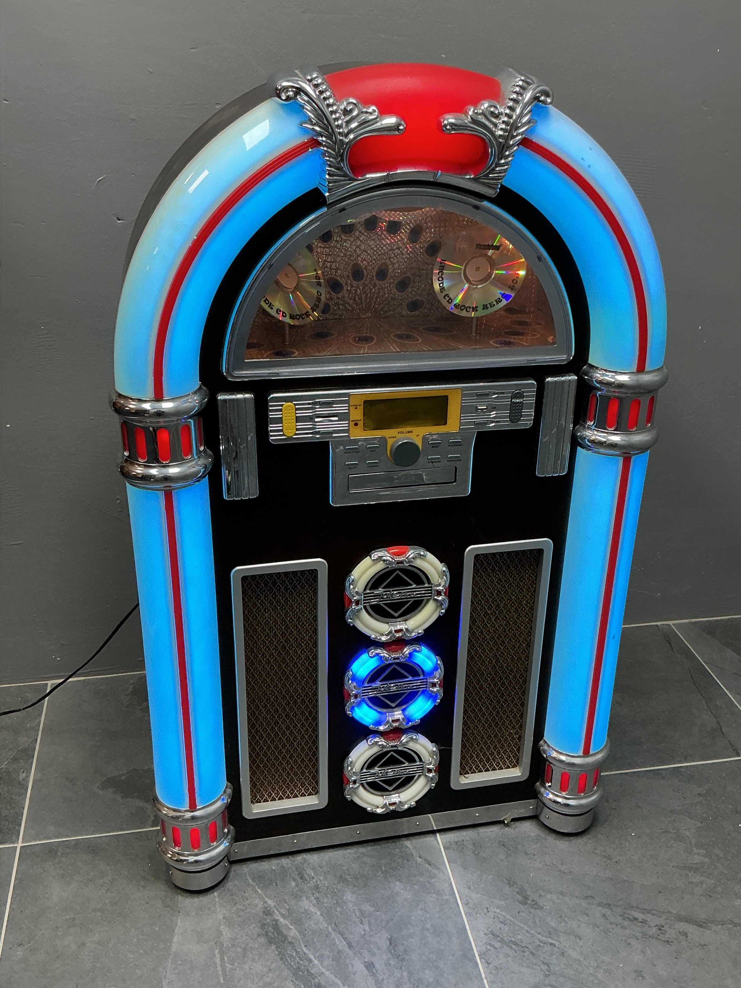CD Floor Standing Illuminated Juke Box with USB (Spares or Repairs)