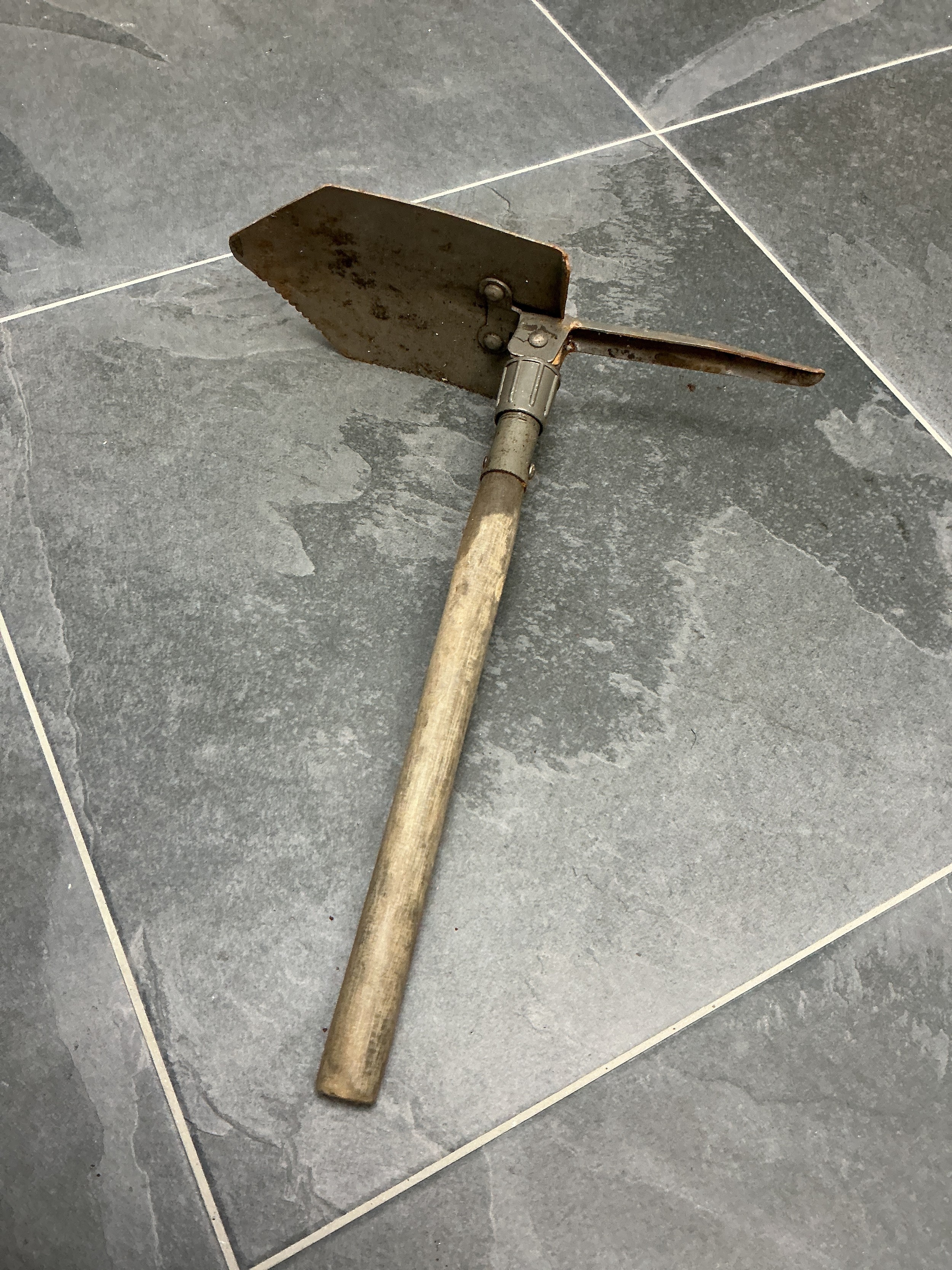Box of tools and other manly items (see pictures)