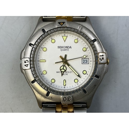 41 - A Sekonda Gents Quartz Day/Time Watch - White Dial and Luminous Numbers, Stainless Steel Case, And S... 
