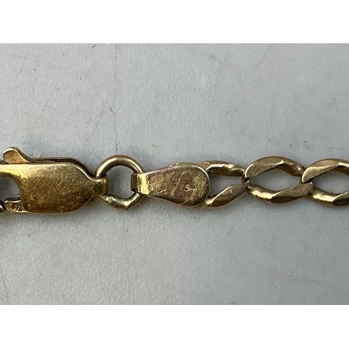 5 - A 9ct Gold Curb Link Bracelet Chain