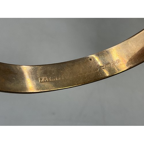 6 - A Hallmarked 9ct Gold Etched Bangle