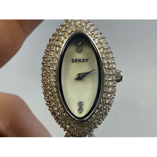 38 - Sekonda Seksy Diamante Ladies Watch
