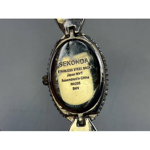 38 - Sekonda Seksy Diamante Ladies Watch