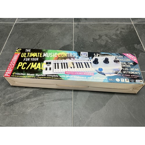 507 - Boxed Professional Evolution PC/MAC Keyboard complete with Patch Leads, Disc and Instruction Manual,... 