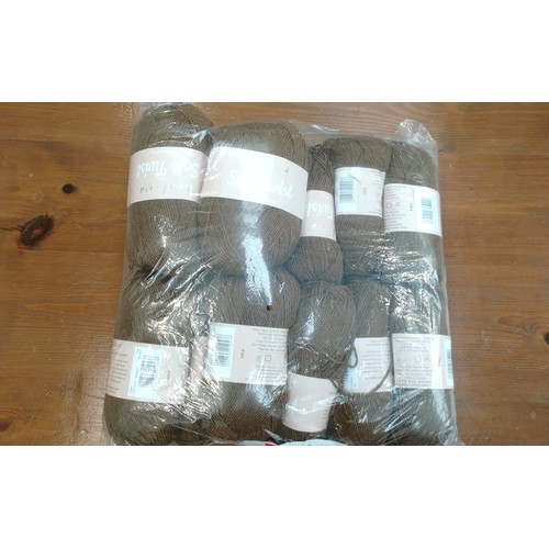 65 - Sealed Pack of Fine Quality Hayfield 100g Soft Twist Knitting Wool inOlive Colour