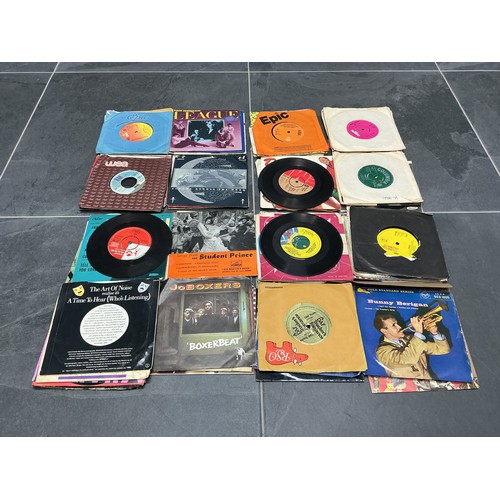 673 - A Large Selection of 7