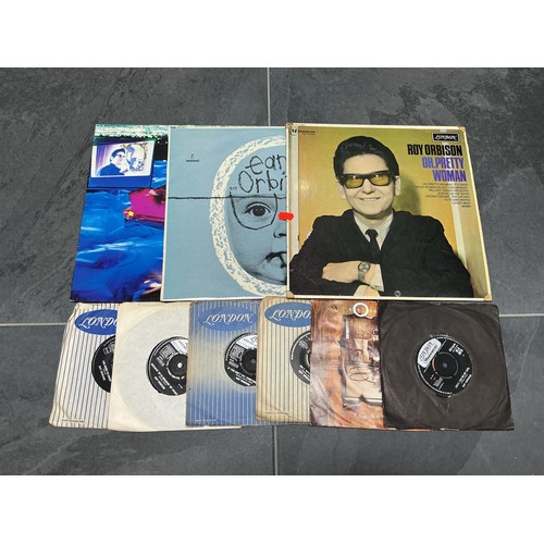 677 - Roy Orbison Vinyl - Includes Three LPs (Oh Pretty Woman, In Dreams, And Early Orbison), And Six 7