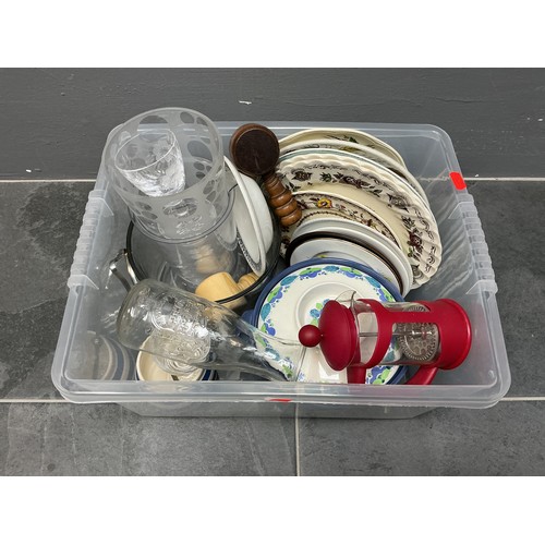 816 - Mid-Century Kitchenalia - Includes Norwegian Stavangerflint Ildfast Casserole Dish, Cornish Blue Sta... 