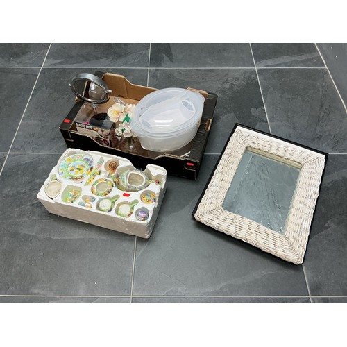 837 - A Selection of Household Items - Includes Russell Hobbs Steamer (Powers On), Garden Tea For Two Set ... 