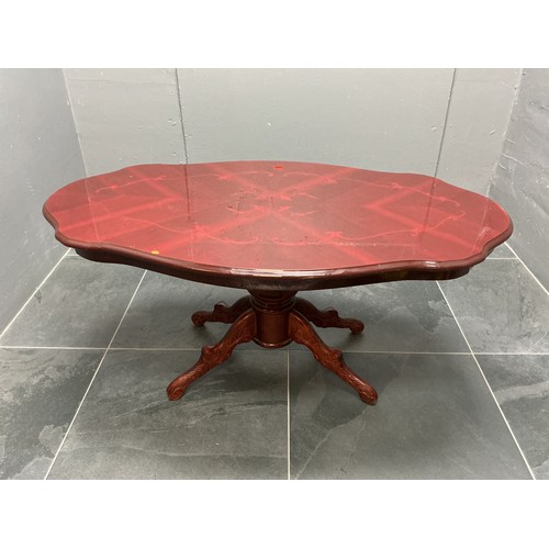 A Vintage Victorian Style Inlaid Red Wood Coffee Table, With Heavy Carved Hipped Leg Base. Approx 118cm x 67cm x 55cm. As Found