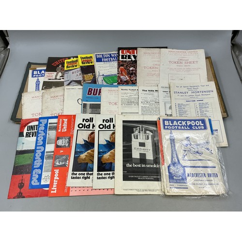 Mixed Lot of Vintage Collectable Football Programmes from various Teams ...