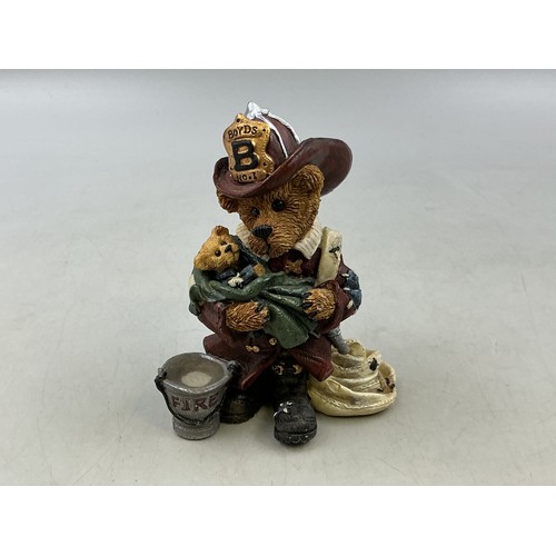 236 - Boyds Bears and Friends (Elliot the Hero)